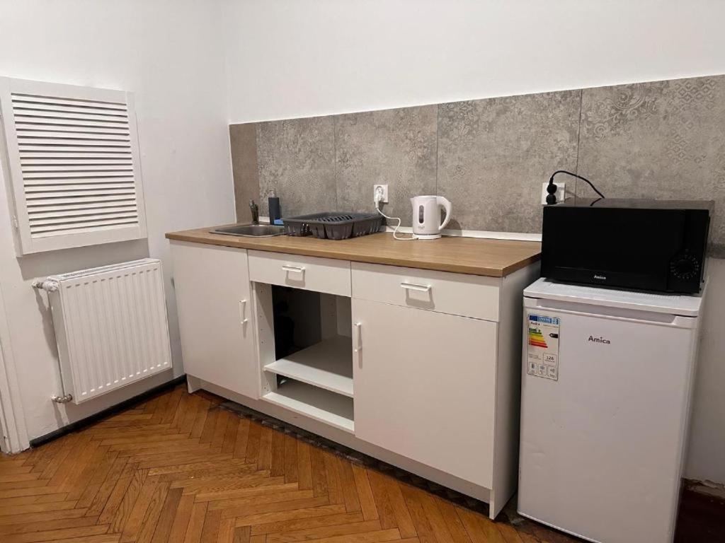 Apolla 34 Aparthotel Познан Екстериор снимка