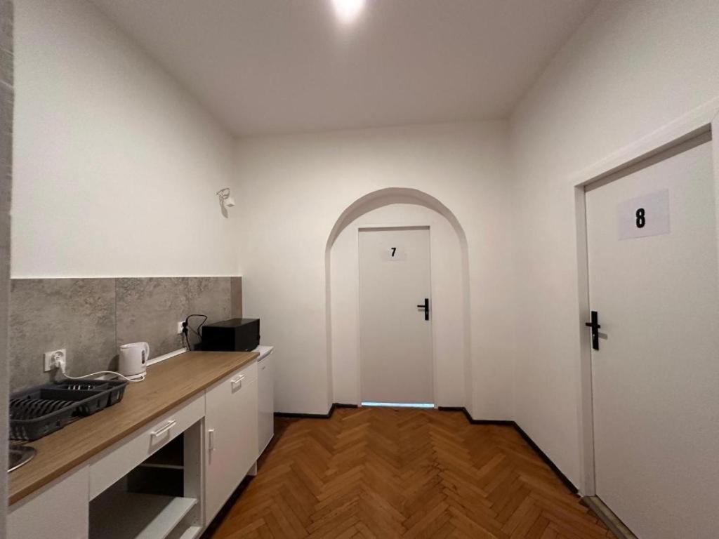 Apolla 34 Aparthotel Познан Екстериор снимка