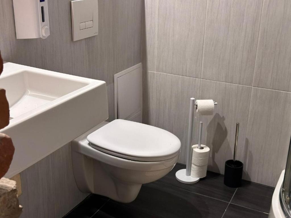 Apolla 34 Aparthotel Познан Екстериор снимка