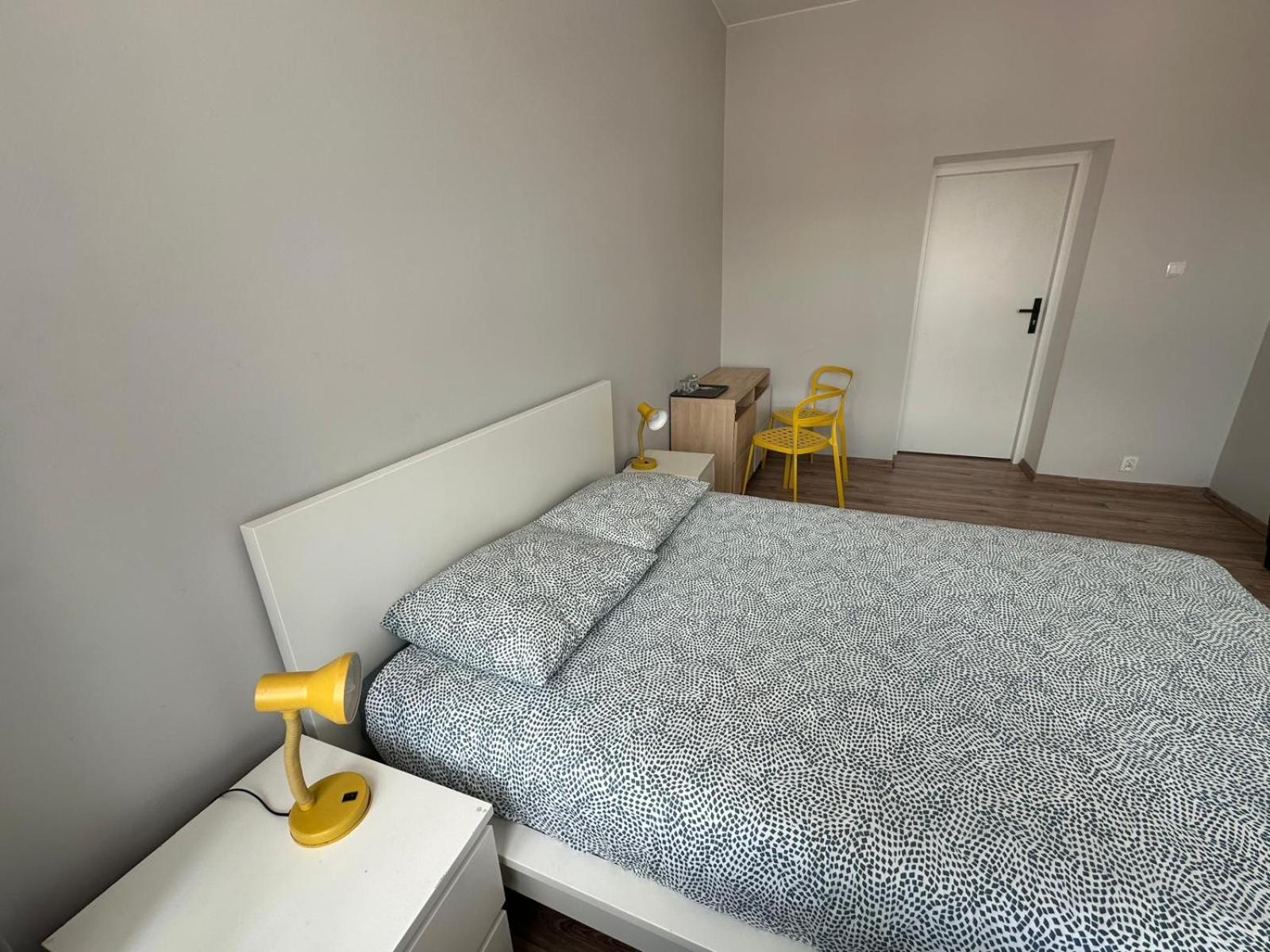 Apolla 34 Aparthotel Познан Екстериор снимка
